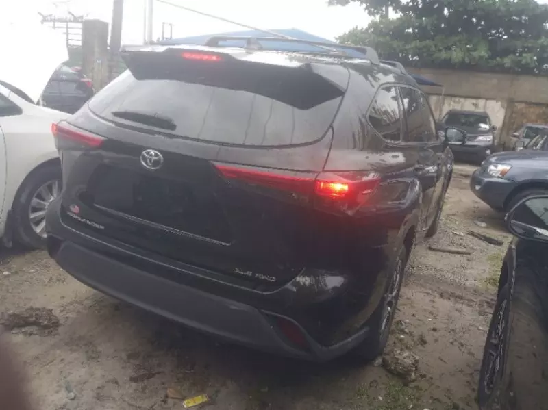 TOYOTA Highlander   - 2020