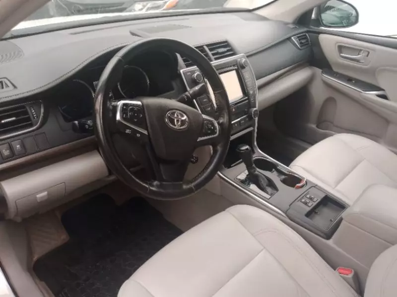 Toyota Camry   - 2016