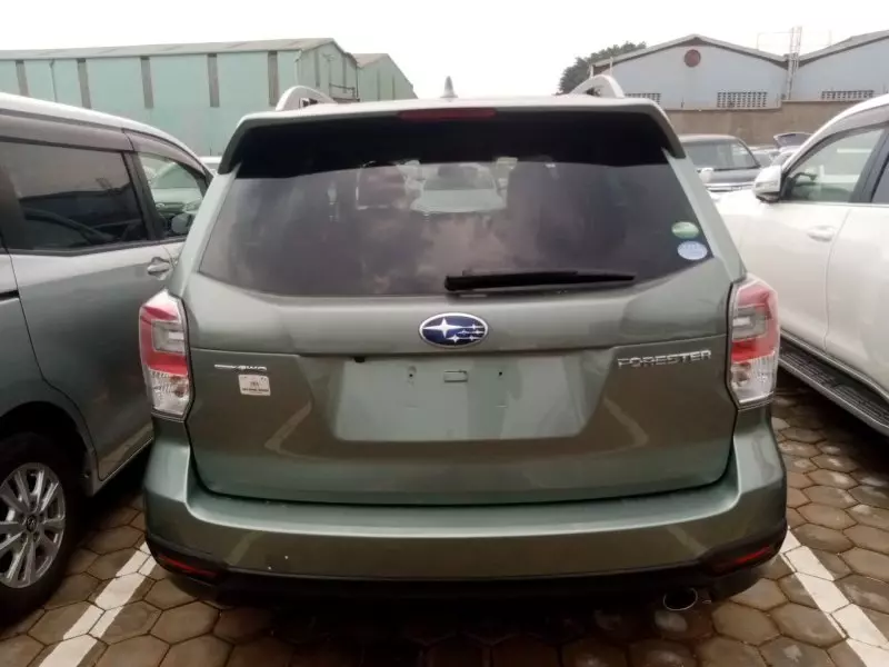 Subaru Forester   - 2017