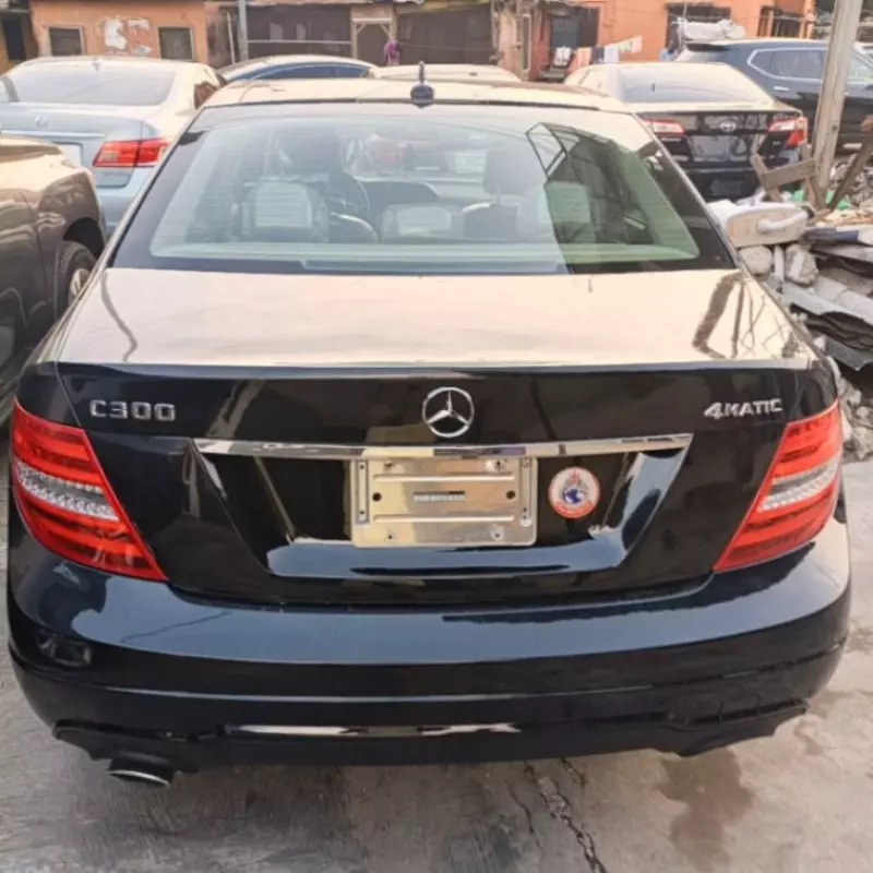 Mercedes-Benz C 300   - 2014