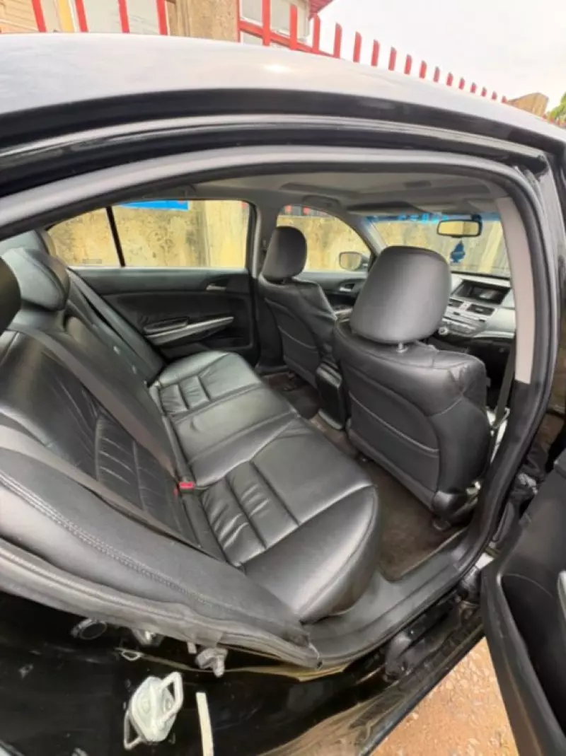 Honda Accord   - 2009