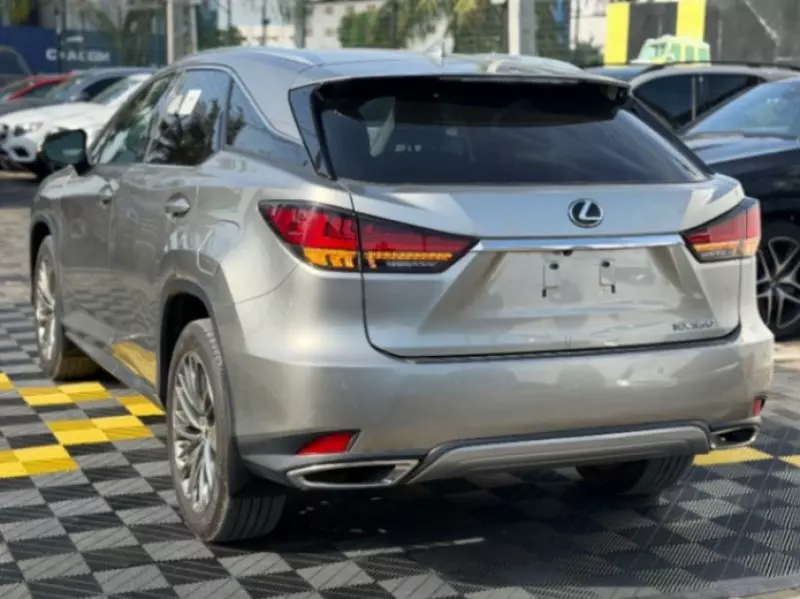 Lexus RX   - 2020