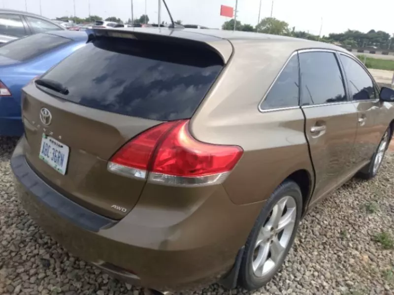 TOYOTA Venza   - 2009