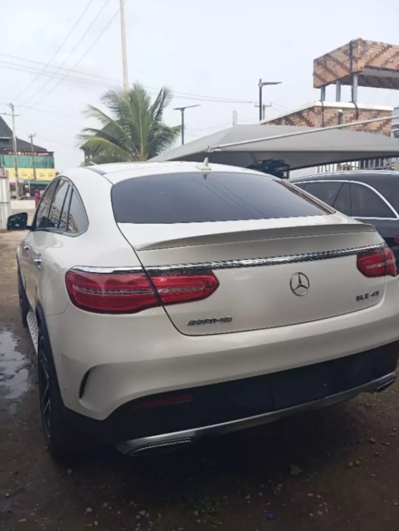 Mercedes-Benz GLE-Class   - 2017
