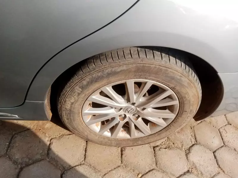 Toyota Mark X   - 2012