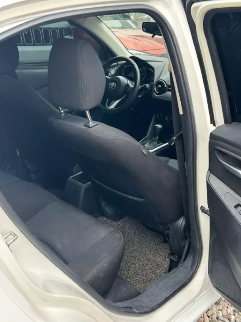 TOYOTA Yaris   - 2018