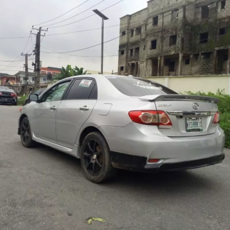TOYOTA Corolla   - 2009