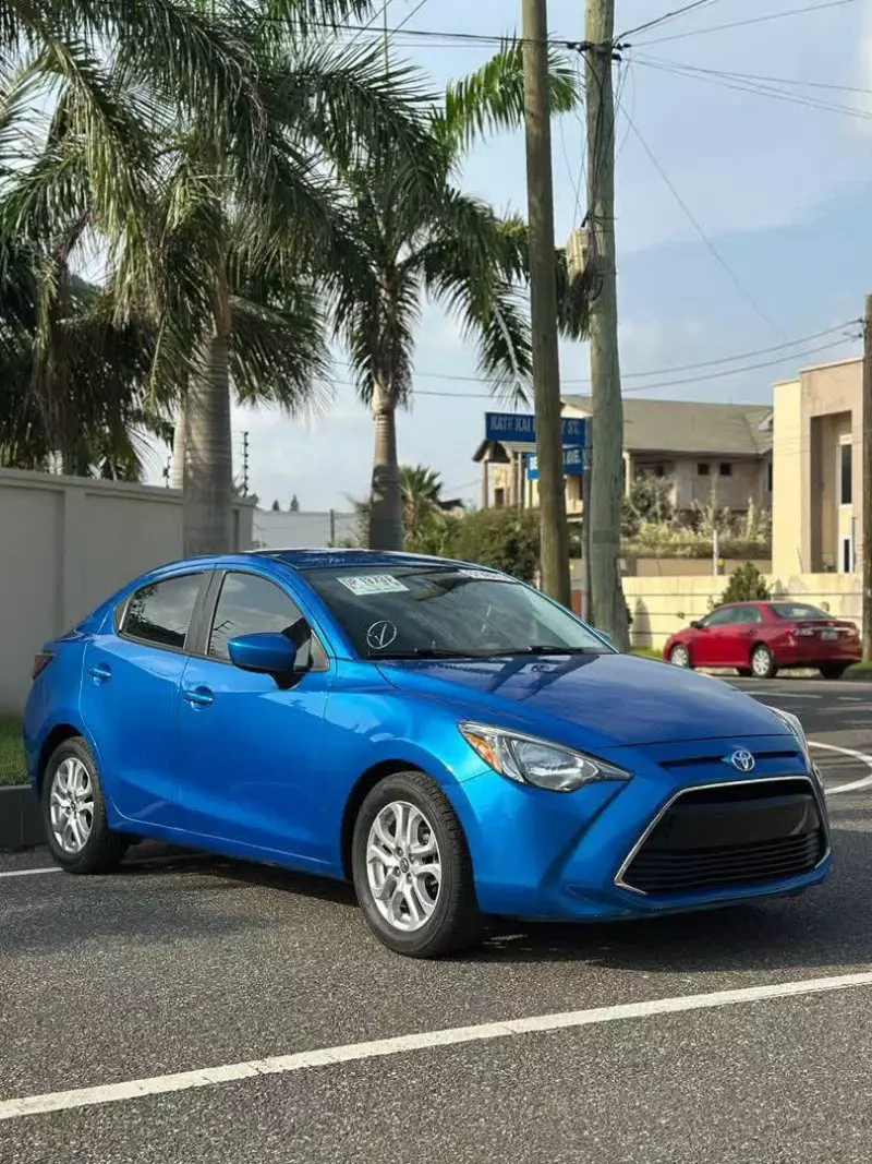 Toyota Yaris iA   - 2018