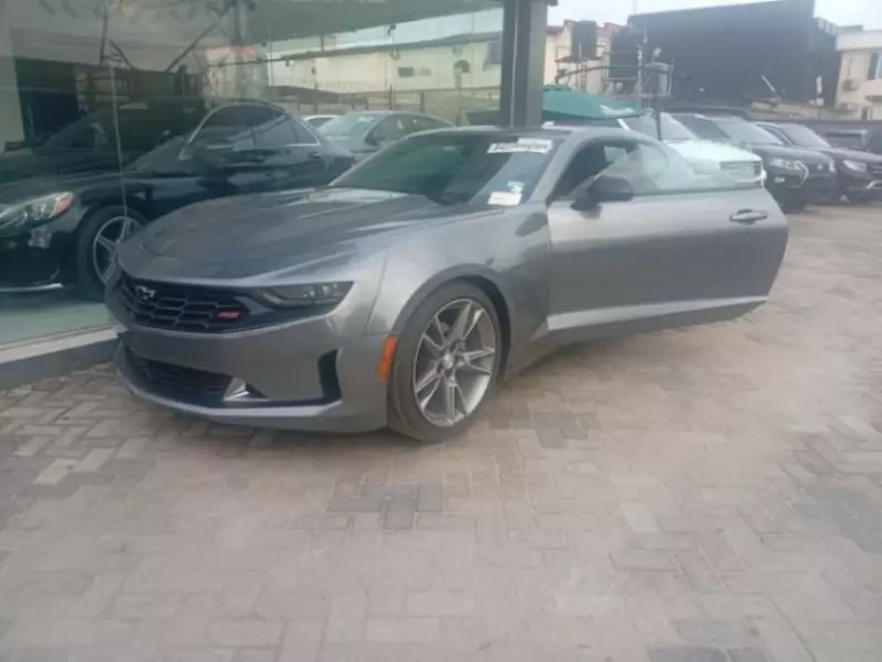 Chevrolet Camaro   - 2020