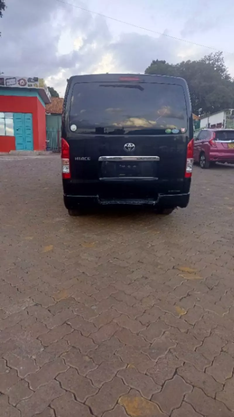 Toyota Hiace   - 2020