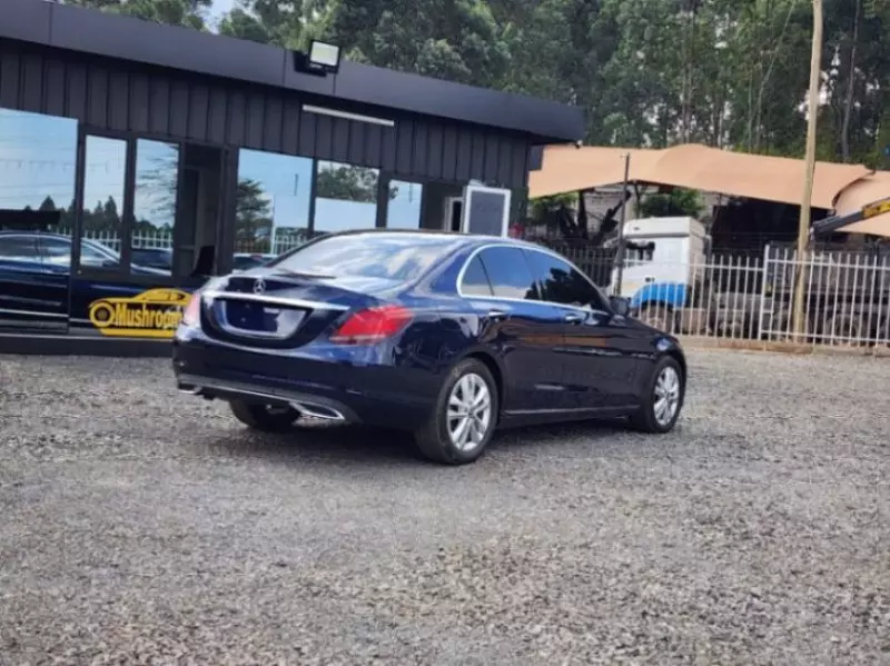 Mercedes-Benz C 180   - 2002