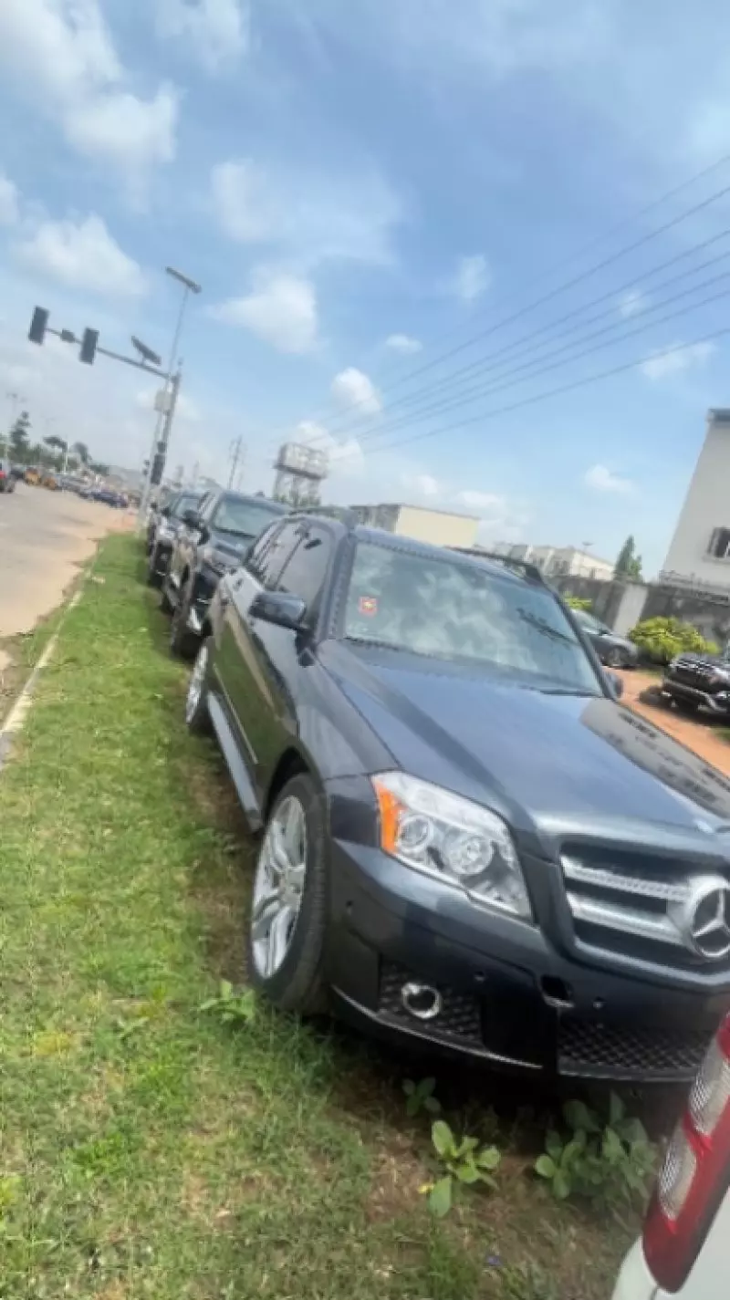 Mercedes-Benz Glk-class   - 2010