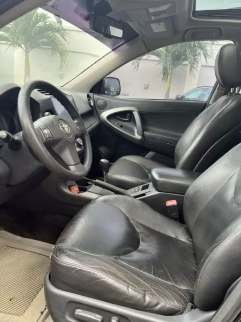 Toyota RAV 4   - 2009