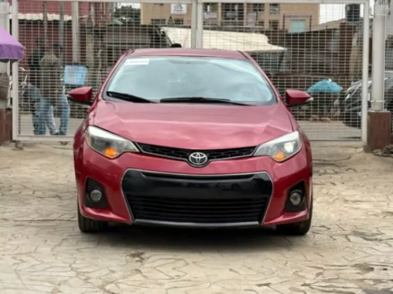 TOYOTA Corolla   - 2015