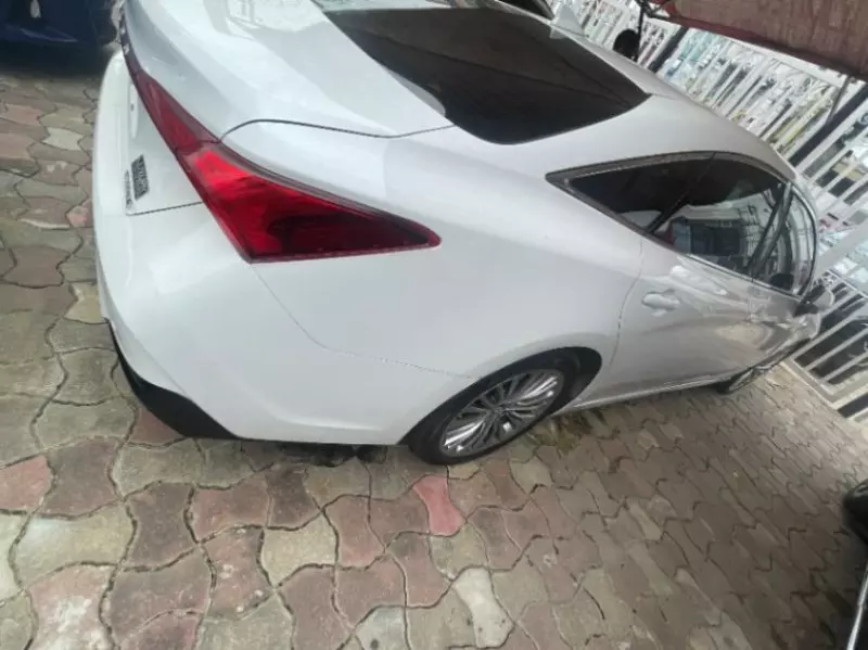 TOYOTA Avalon   - 2019