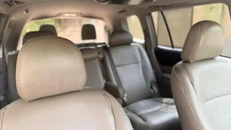 Toyota Highlander   - 2010