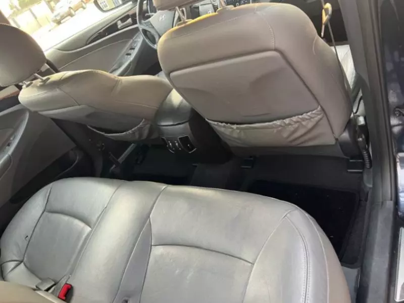 Hyundai Sonata - 2012