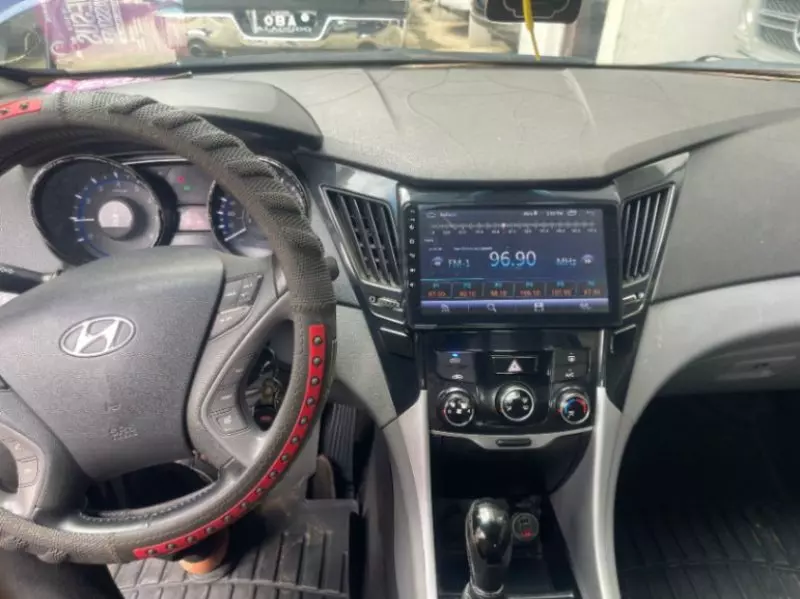 Hyundai Sonata   - 2014