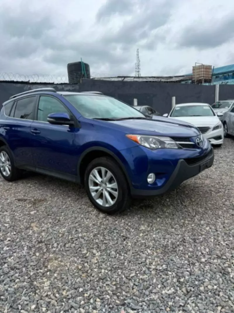 TOYOTA Rav4   - 2015