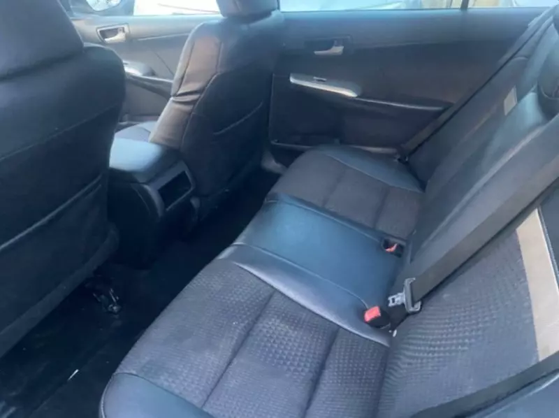 Toyota Camry   - 2014