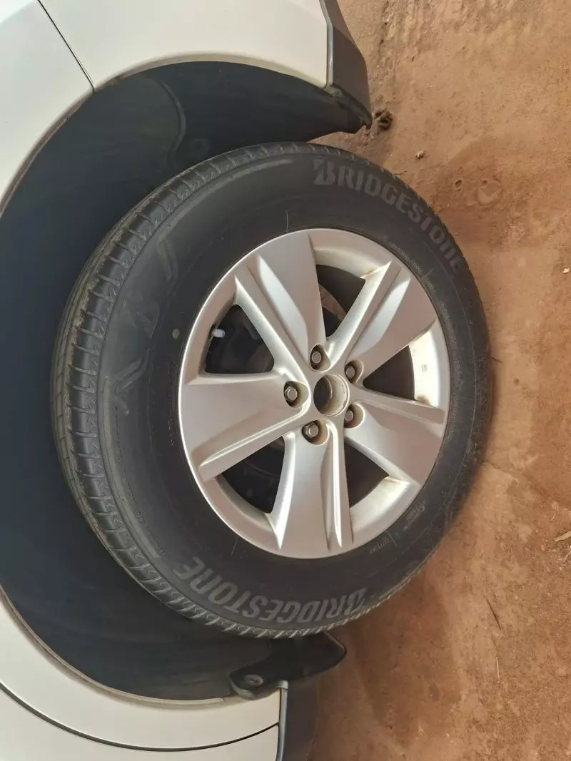 Toyota Harrier   - 2015