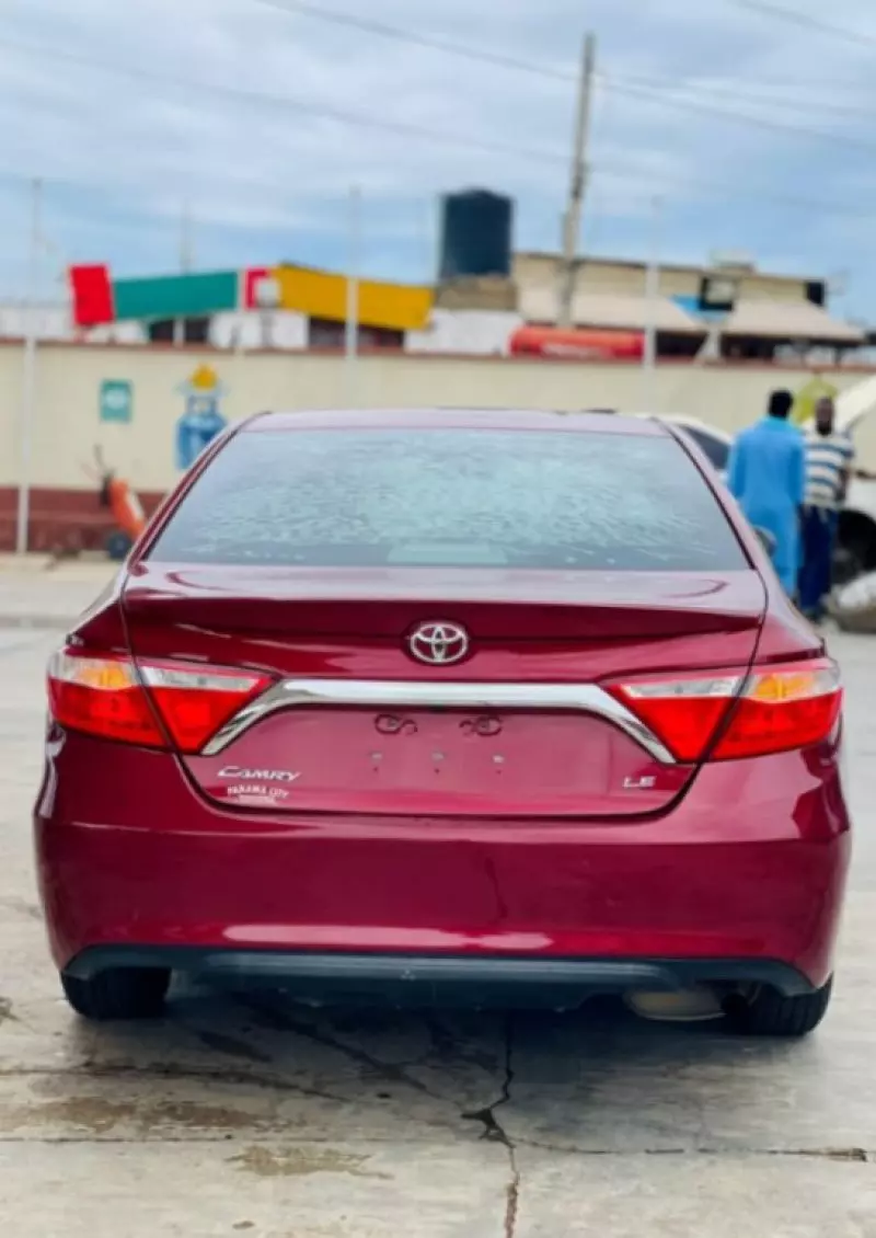 TOYOTA Camry   - 2017