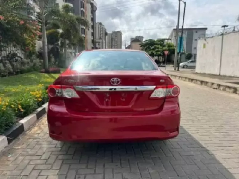 TOYOTA Corolla   - 2012