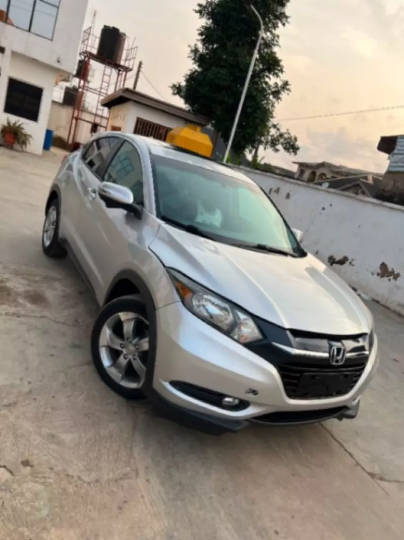 Honda HR-V   - 2016