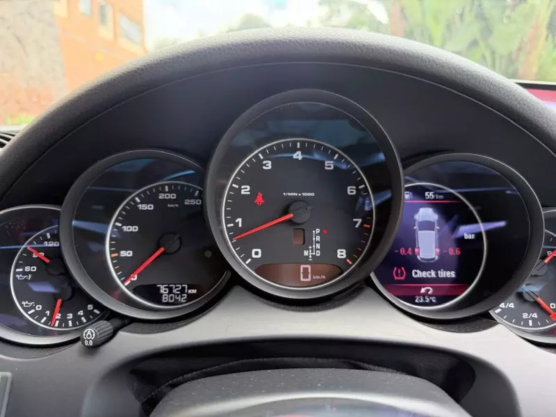 PORSCHE Cayenne - 2016