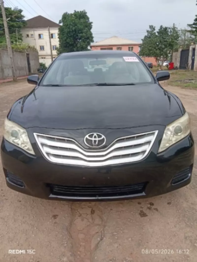 TOYOTA Camry   - 2011