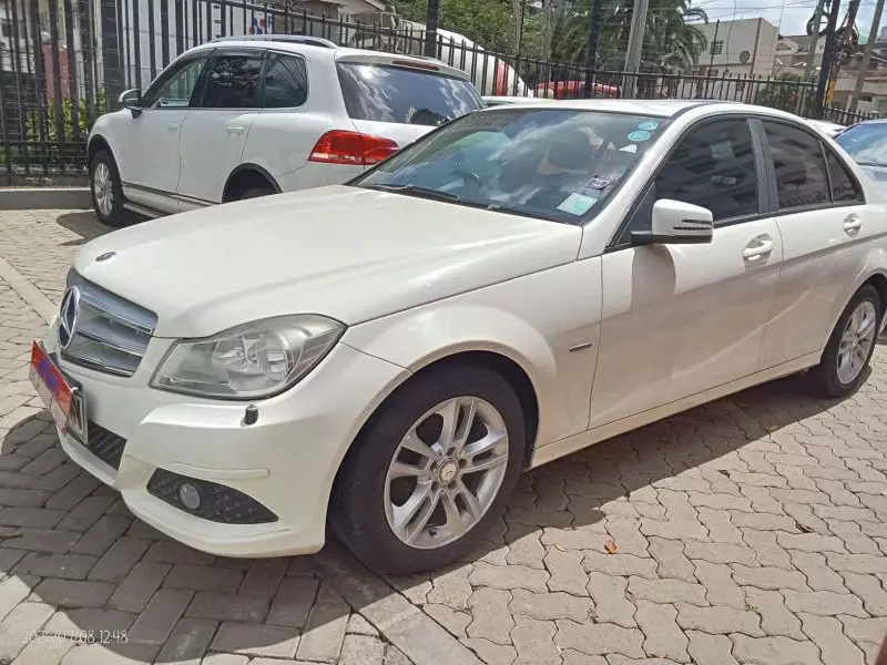 Mercedes-Benz C200 - 2000