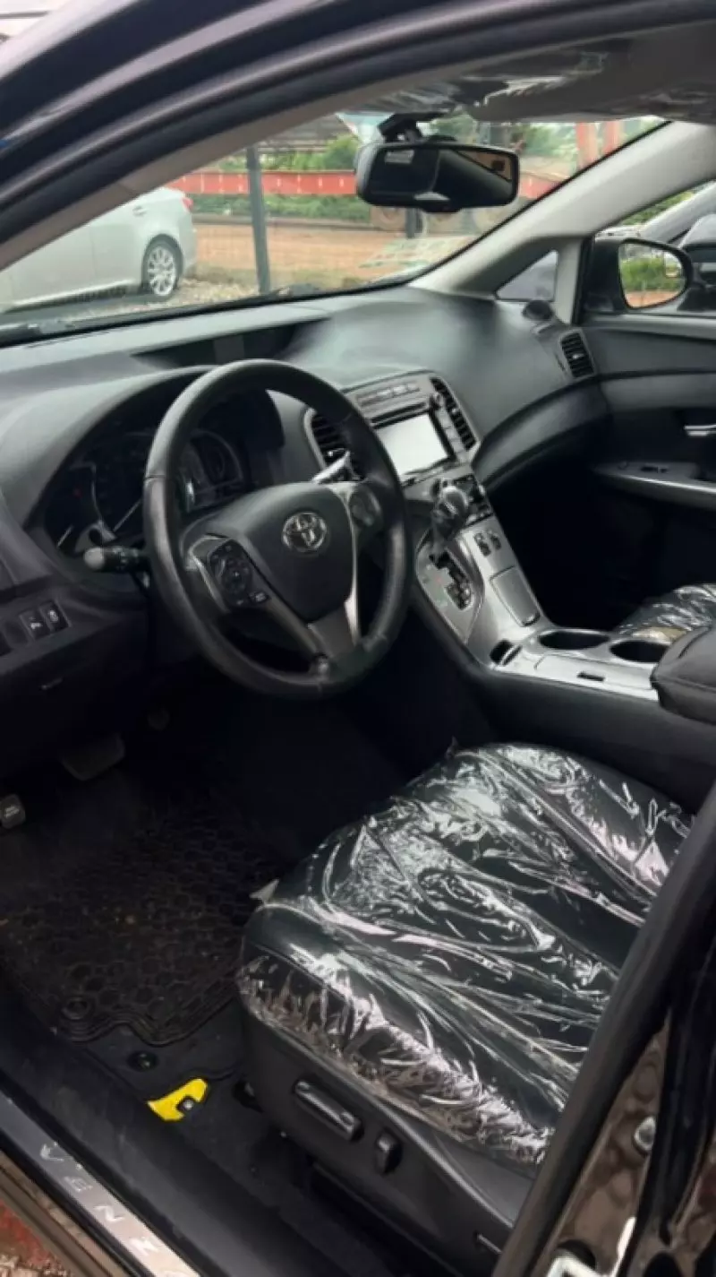TOYOTA Venza   - 2016