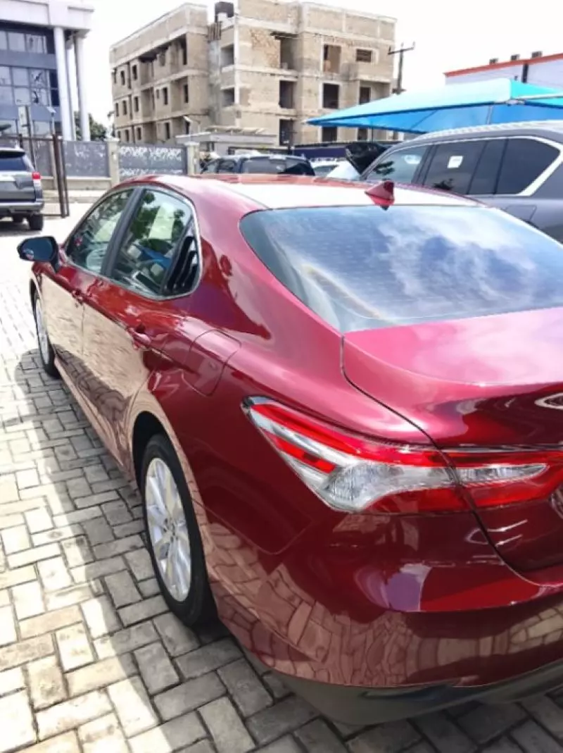 TOYOTA Camry   - 2019