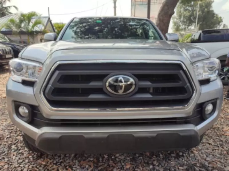 Toyota Tacoma   - 2021