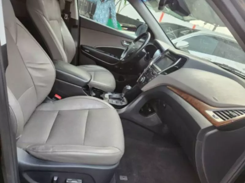 Hyundai Santa Fe   - 2018