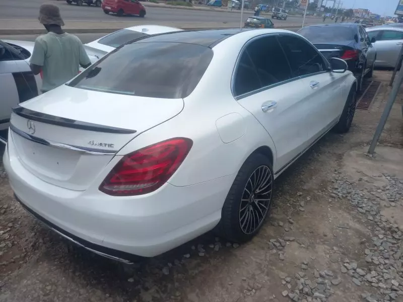 Mercedes-Benz C 300   - 2017