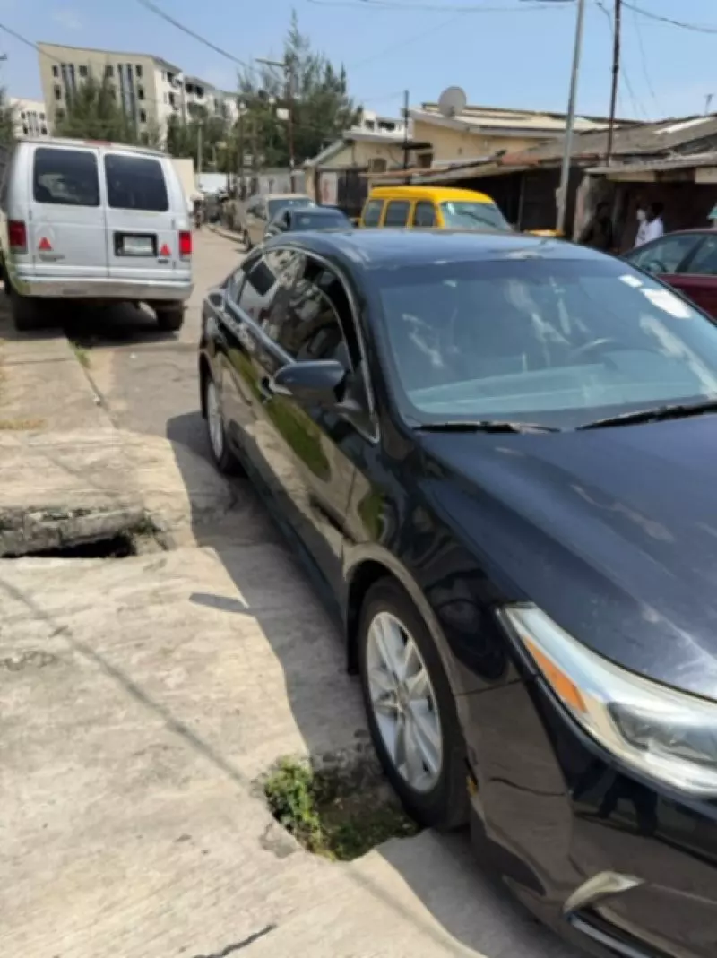 TOYOTA Avalon   - 2013