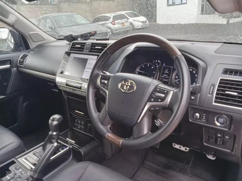TOYOTA Landcruiser Prado   - 2021
