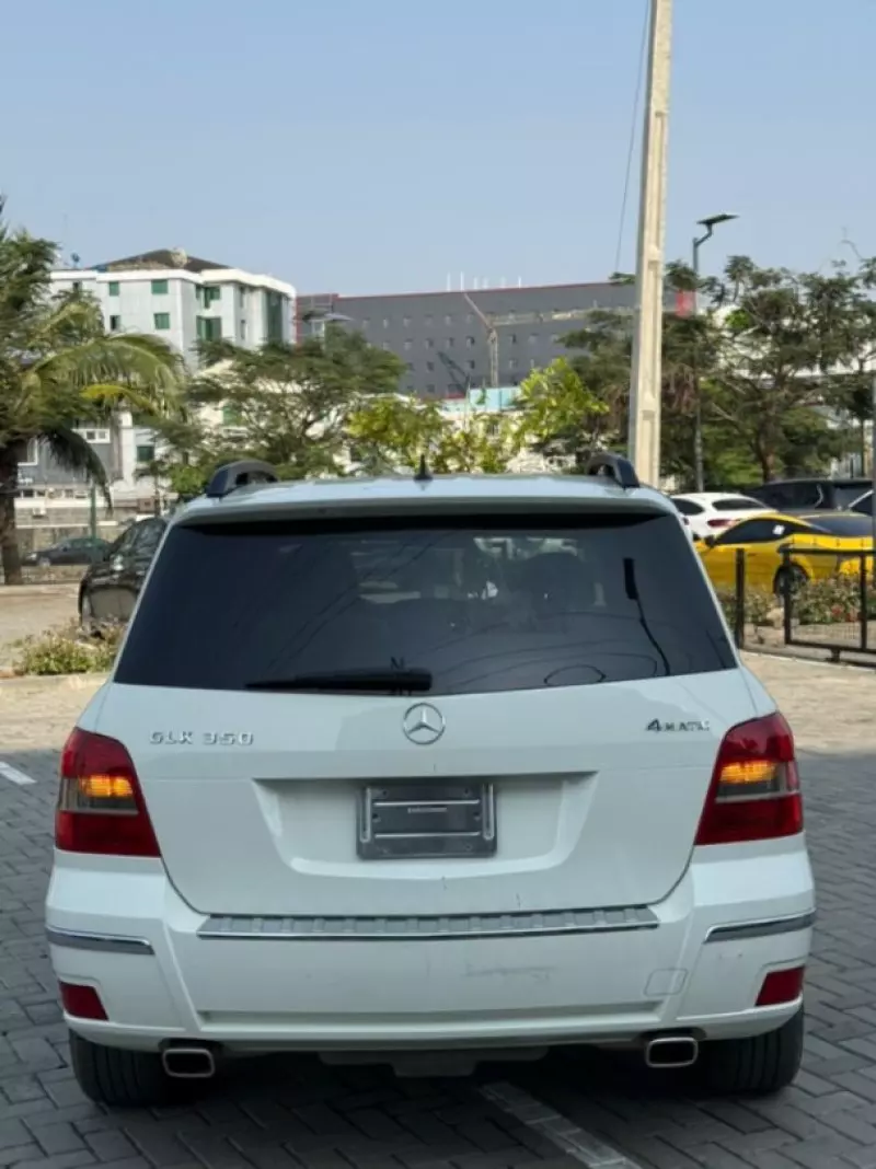 Mercedes-Benz GLK 350   - 2012
