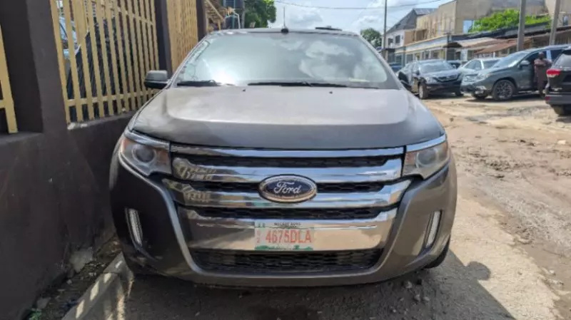 Ford Edge 3.5L    - 2012