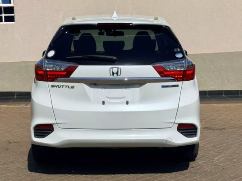 Honda Fit shuttle    - 2019