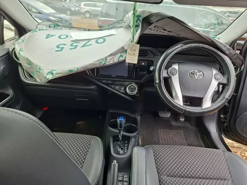 Toyota Aqua Hybrid   - 2016