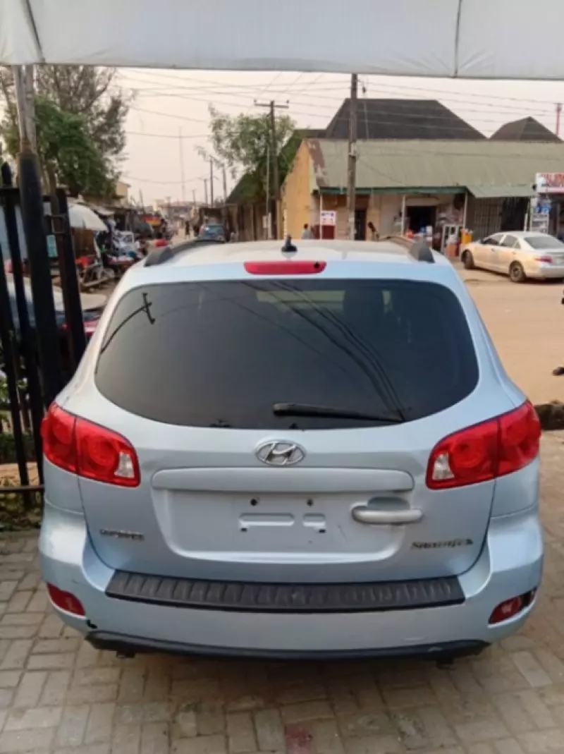 Hyundai Santa Fe   - 2008