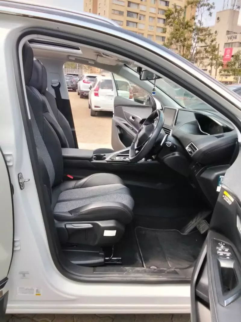 Peugeot 5008   - 2018