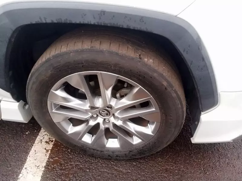 Toyota RAV 4   - 2019