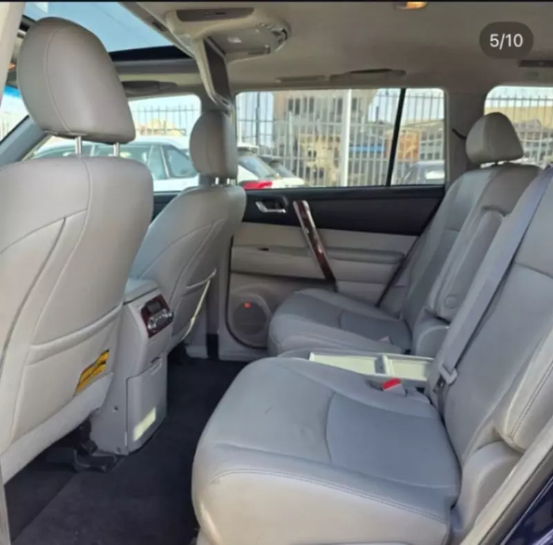 TOYOTA Highlander - 2013
