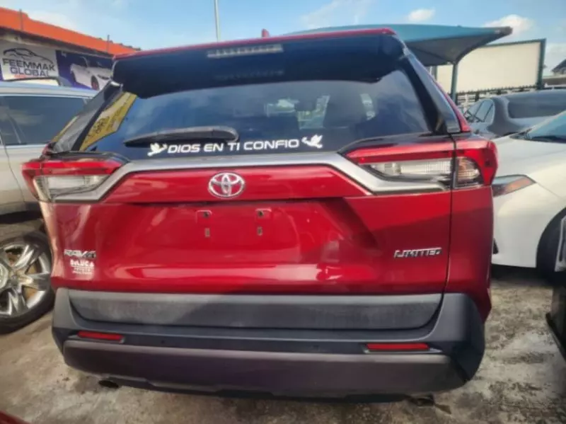 TOYOTA RAV 4   - 2019