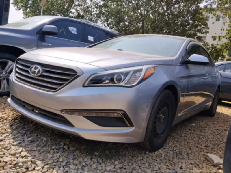 Hyundai Sonata   - 2015