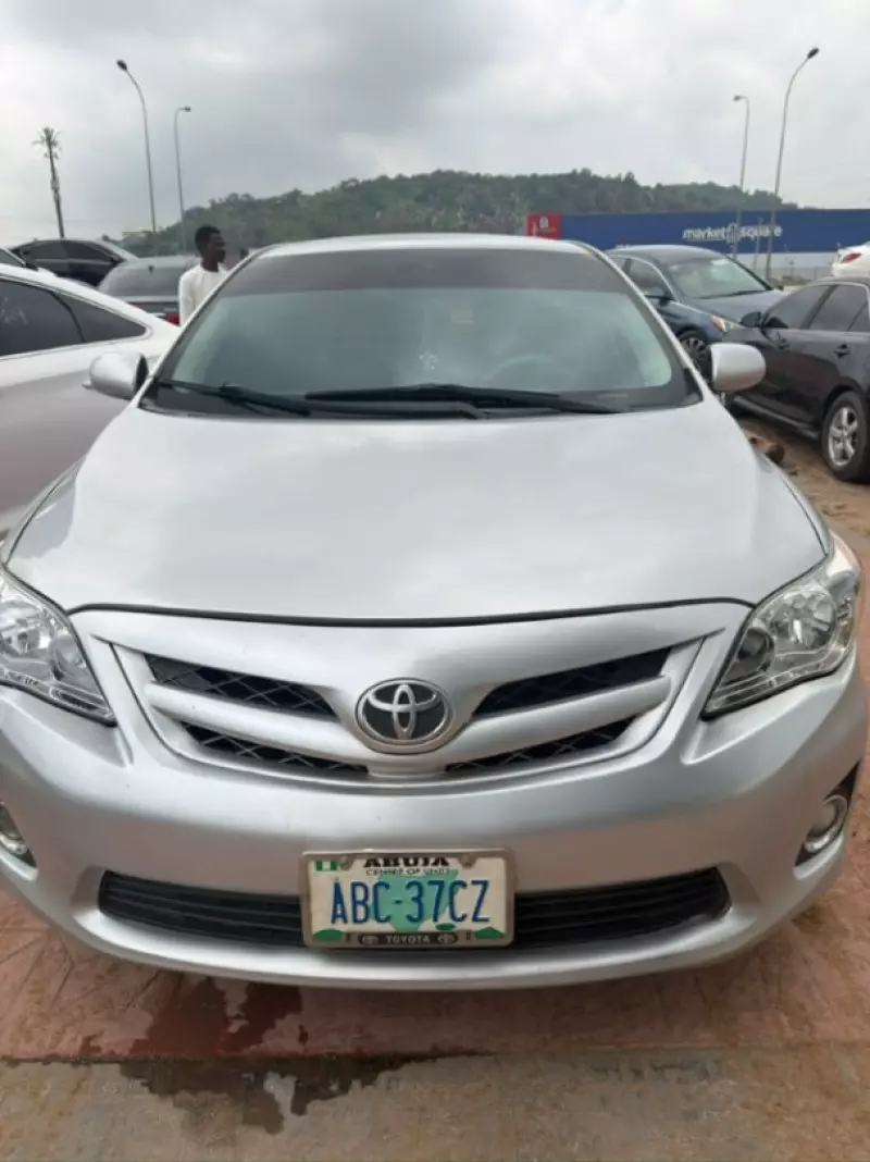 TOYOTA Corolla   - 2011