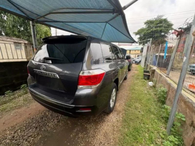 TOYOTA Highlander   - 2013